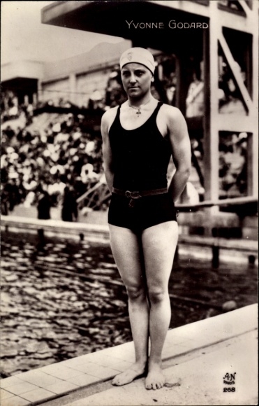 Postcard Yvonne Godard, French freestyle swimmer