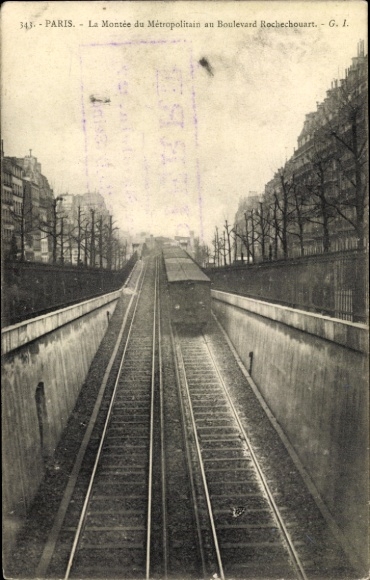 Postcard Paris IX, Boulevard Rochechouart, subway exit