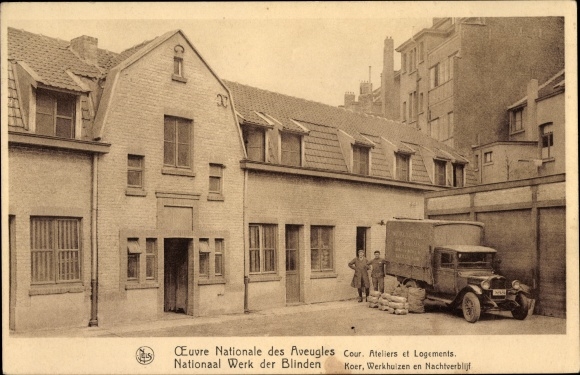 Postcard Bruxelles Brüssel, Oeuvre Nationale des Aveugles, National Work of the Blind, Atelier, Logements
