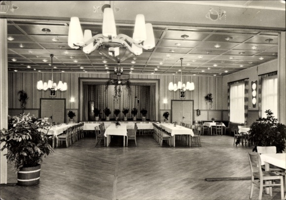 Postcard Jeggeleben Kalbe in the Altmark, Gaststätte Feine Sache, dining room