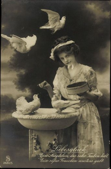 10 alte Ak Frauenportraits, diverse Ansichten