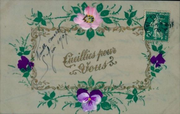 PC Altfriedstein Niederlößnitz Radebeul, front of a PC decorated with flowers. In the...