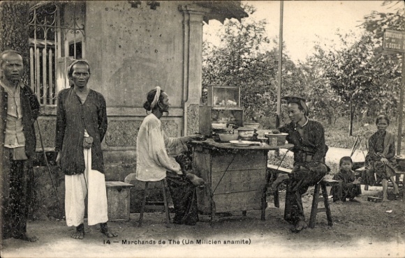 CPA Marchande de The, Un Milicien anamite