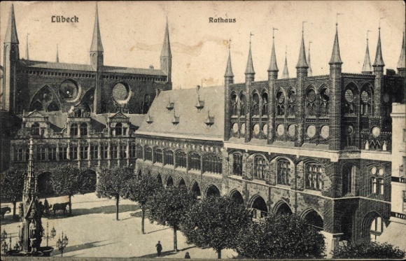 Postcard Hanseatic City of Lübeck, Town Hall, Architecture, Trees, Square