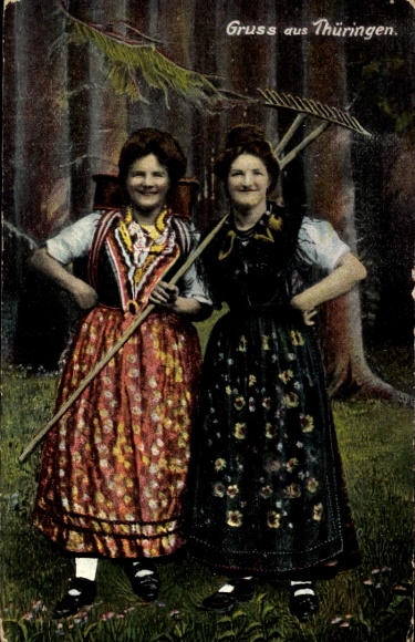 Ak Trachten Thüringen, Twee vrouwen aan de rand van het bos, Sanatorium Tannenhof, Friedrichroda