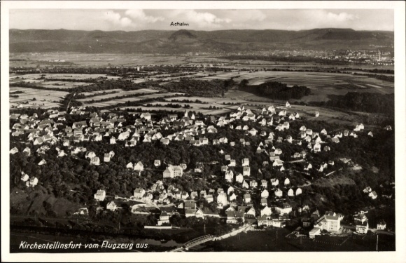 Ak Kirchentellinsfurt in Baden Württemberg, Luftaufnahme von  Achalm im Hintergrund