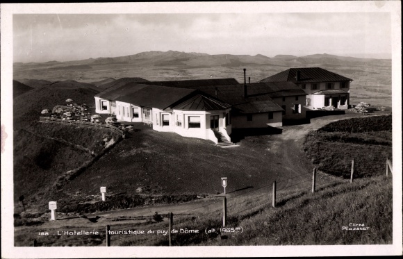 Postcard Puy de Dome France, L&#39;Hotellerie
