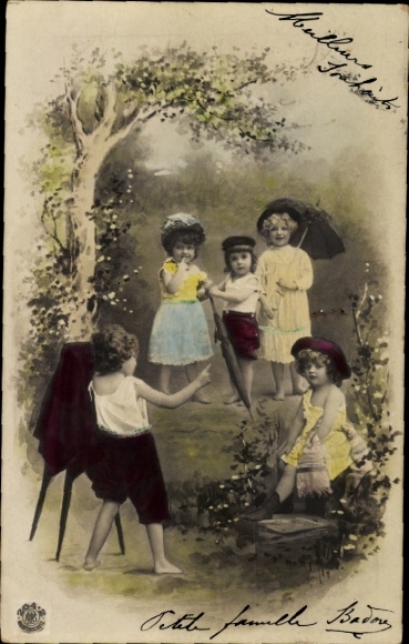 Postcard Children as photographers and portraits, camera