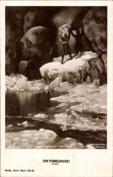 Postcard Nibelungen, film scene, Hagen sinks the hoard, Ross 677/5