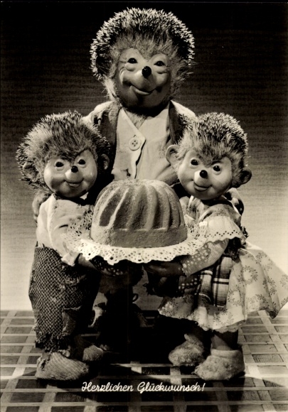 Postcard Happy birthday, Mecki the hedgehog and hedgehog children with cake