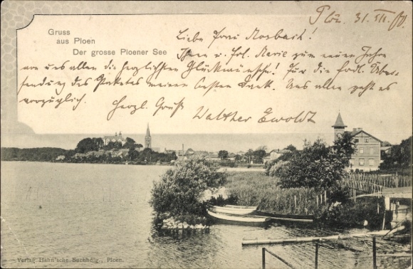 Ak Plön am See Holstein, Gruss aus  großer Plöner See, Boote am Ufer, idyllische Landschaft