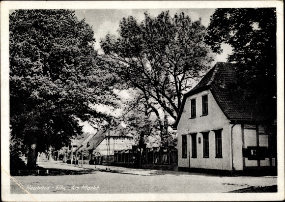 PC Neuhaus an der Elbe, on the market