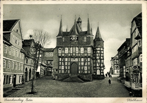 Postcard Frankenberg an der Eder Hessen, town hall, half-timbered houses