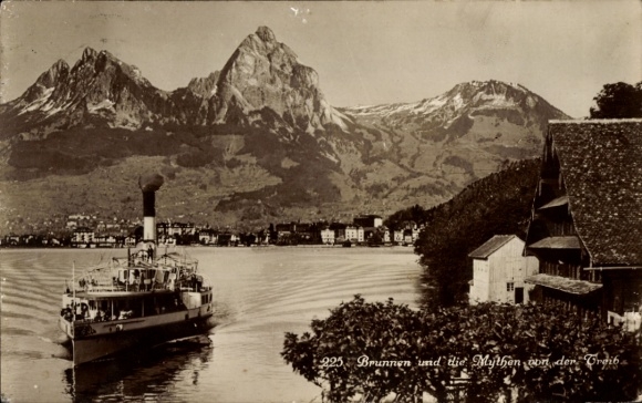 KP Brunnen Kt Schwyz, góry, parowiec, mity, szwajcarski krajobraz