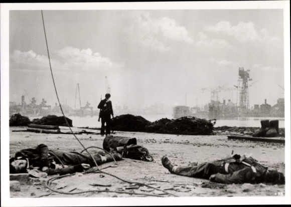 Zdjęcie Hoffmann, Saint Nazaire Loire Atlantique, baza U-Bootów w St. Nazaire, Wehrmacht, 1942
