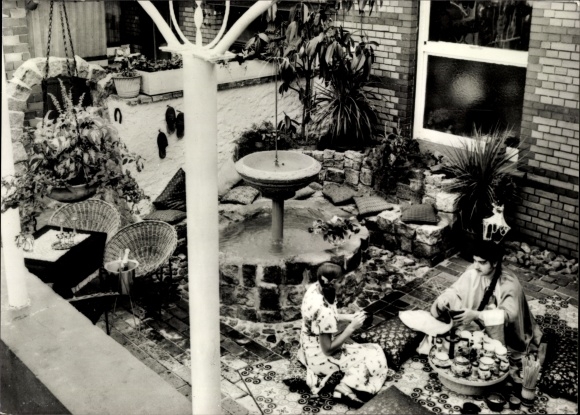 Postcard Großräschen in Lower Lusatia, Acksel restaurant, sukyaki table in the folklore garden