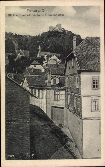 Ak Treffurt an der Werra, Blick auf katholische Kirche, Normannstein,  Architektur