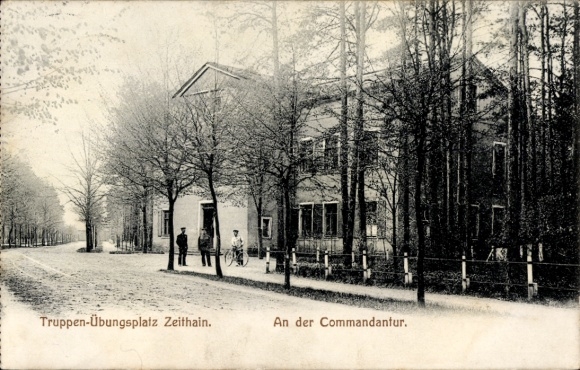 Postcard Zeithain in Saxony, At the Commandant's Office, military training area