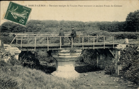 Ak Marly le Roi Yvelines, Derniers vestiges de l'ancien Pont tournant et anciens Fossés du Château