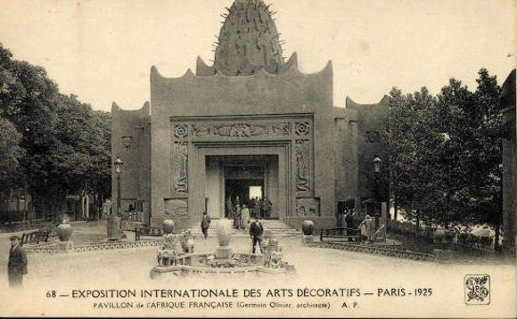 Set von 75 Ansichtskarten, Weltausstellung Paris, 1900, 1937