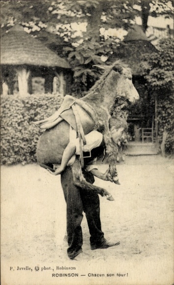 Postcard Robinson Hauts de Seine, man carrying a donkey on his back