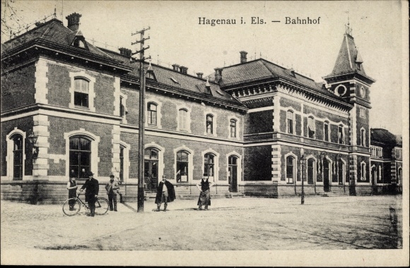 Postcard Haguenau Haguenau in Alsace Bas Rhin, railway station