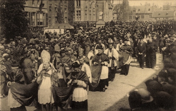 Postcard Bruges Bruges Flanders West Flanders, Procession du St. Sang, Eveques