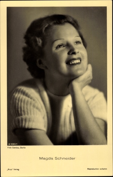 Postcard actress Magda Schneider, portrait