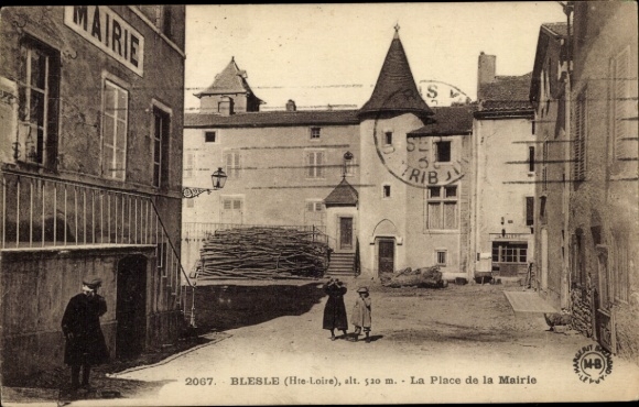 PC Blesle Haute-Loire, Place de la Mairie