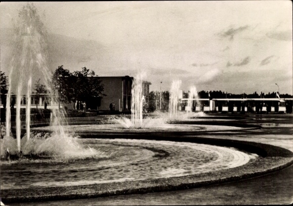 Ak Erfurt in Thüringen, iga 1961, Springbrunnen
