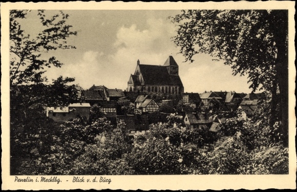 Postcard Penzlin Mecklenburgische Seenplatte, view from the castle to the church