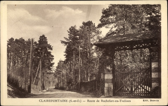 Postcard Clairefontaine-en-Yvelines, Route de Rochefort en Yvelines
