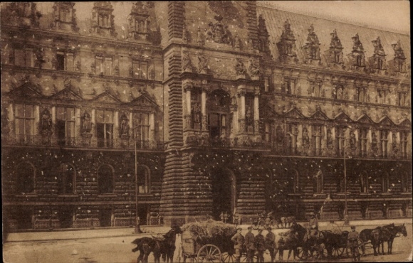 Ak Hamburg, Das beschossene Rathaus nach dem Einrücken der Reichswehrtruppen