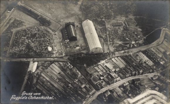 Ak Berlin Treptow Johannisthal, Flugplatz, Luftschiffhalle, Fliegeraufnahme, Sanke