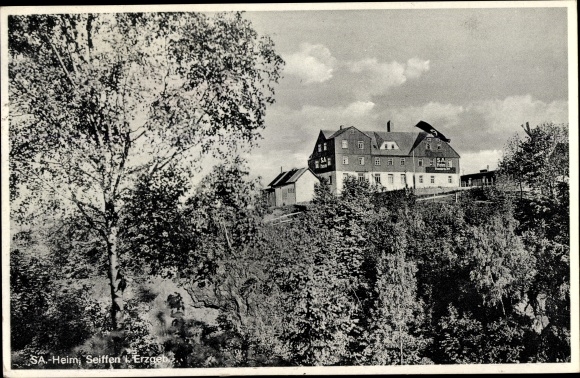 Ak Seiffen im Erzgebirge, Blick auf das SA Heim und Umgebung
