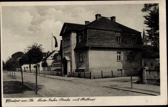 Ak Glindow Werder aan de Havel, Luise Jahnstraat met gemeentehuis