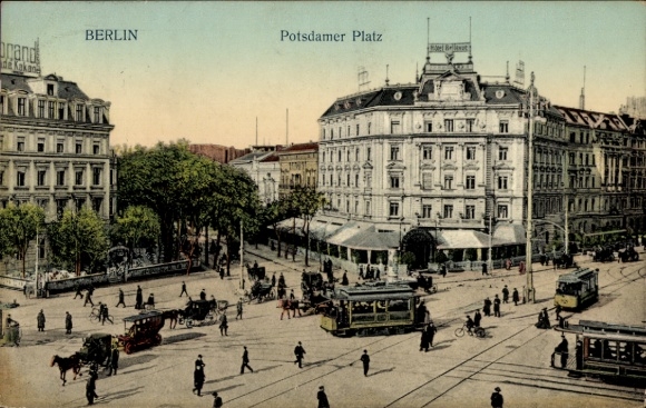 Postcard Berlin Tiergarten, Potsdamer Platz, trams