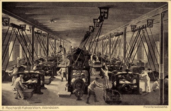 Postcard Hamburg Wandsbek, Reichardt Cocoa Works, Porcelain Rolling Mills, Workers