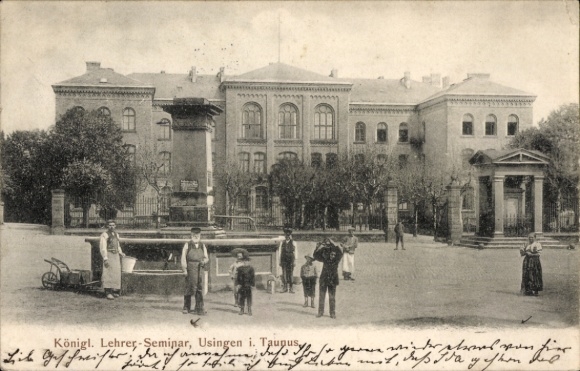 Postcard Usingen in the Taunus Hesse, Royal Teachers' Seminar, fountain