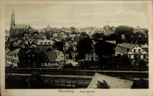 Ak Münchberg in Opper-Franken Beieren, algemeen beeld van huizen en torens, uitzicht op de stad