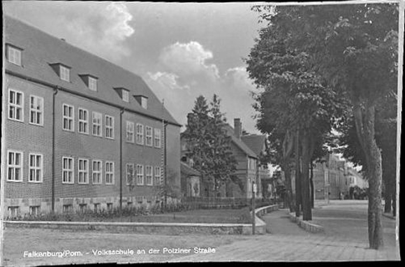 12 Negative von Falkenburg in Pommern, Schloss, Volkshochschule, Vansowstraße etc.