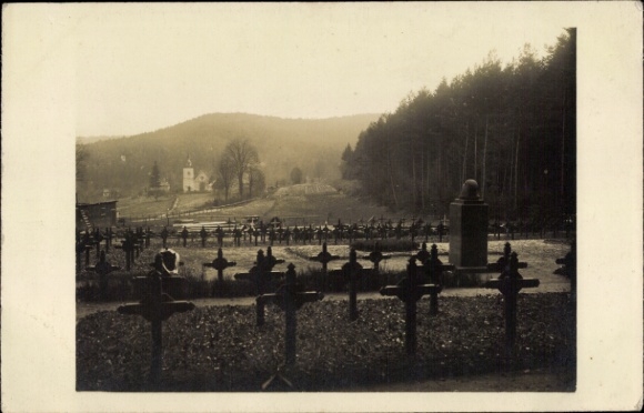 Foto Ak Kriegerfriedhof, Soldatengräber, Kriegsschauplatz 1. WK