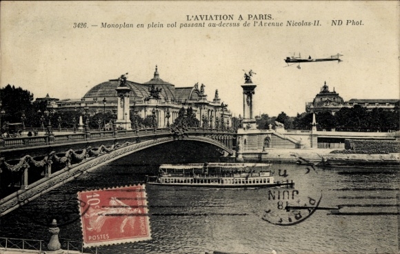 Postcard Paris, Avenue Nicolas II, monoplane in flight