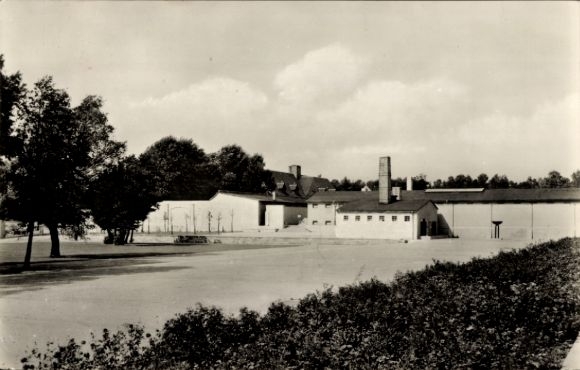 Postcard Ravensbrück Fürstenberg an der Havel, memorial, cell block, crematorium