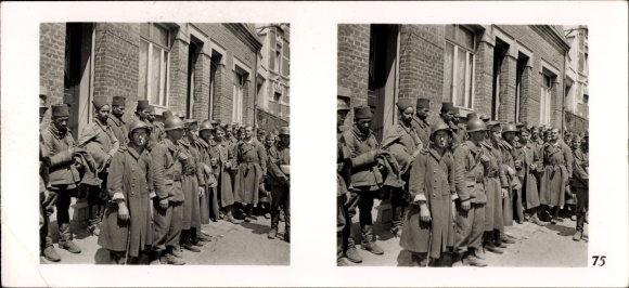 Stereo spatial image photo "The Battle in the West" No. 75, Moroccan prisoners of war