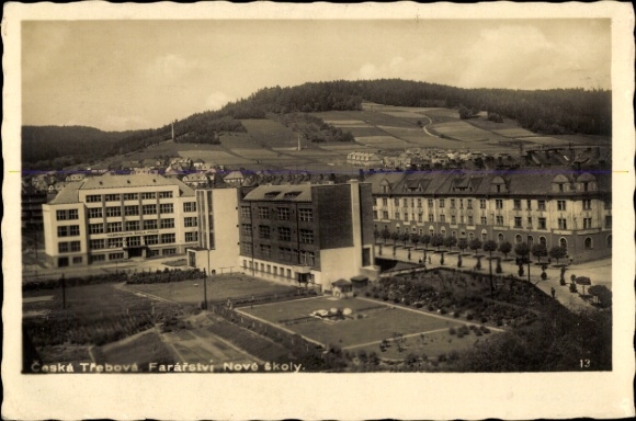 Ak Česká Třebová Böhmisch Trübau Region Pardubitz, Schulgebäude