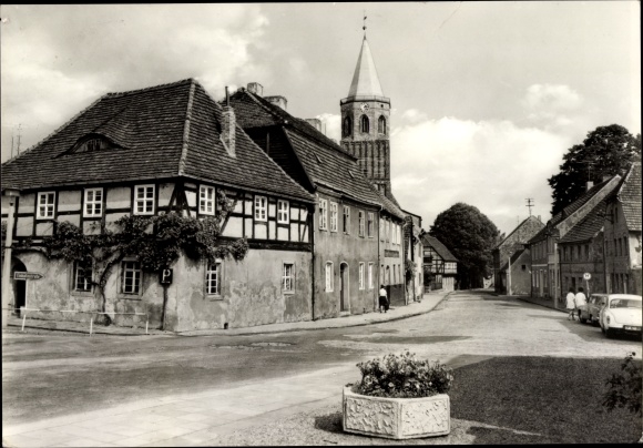 Ak Calau in Neder-Lausitz, straatgedeelte bij de kerk