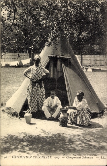 Postcard Exposition Coloniale 1907, Campement Saharien, African women, tent