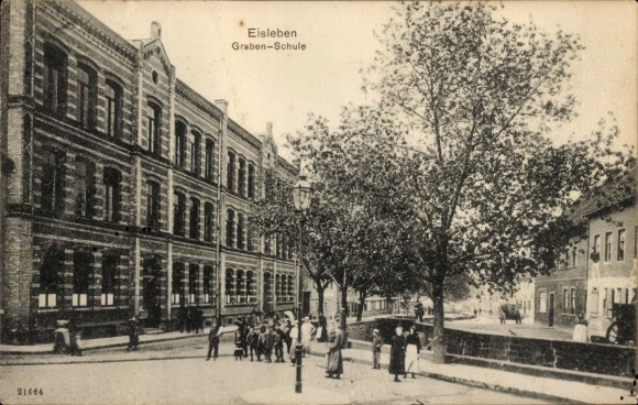 Postcard Lutherstadt Eisleben, Graben School