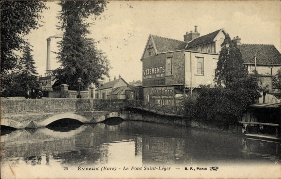 PC Évreux Eure, bridge, house, water, trees, clothing advertisement